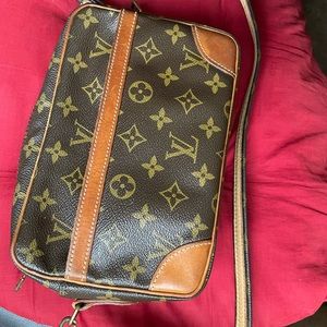 Authentic Louis Vuitton Crossbody